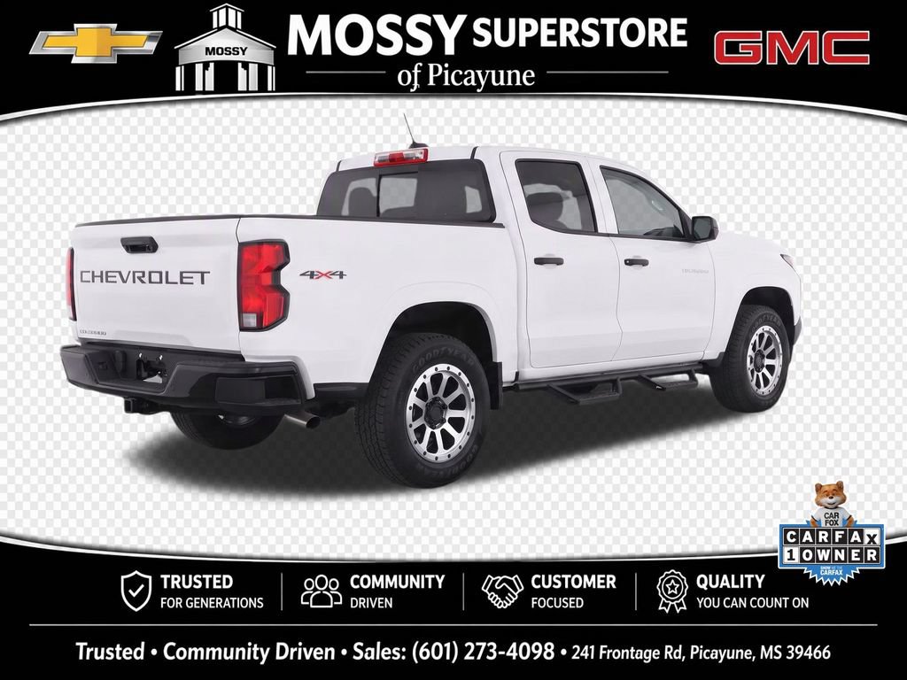 Used 2024 Chevrolet Colorado W/T w/ WT Convenience Package II AWD/4WD image 4