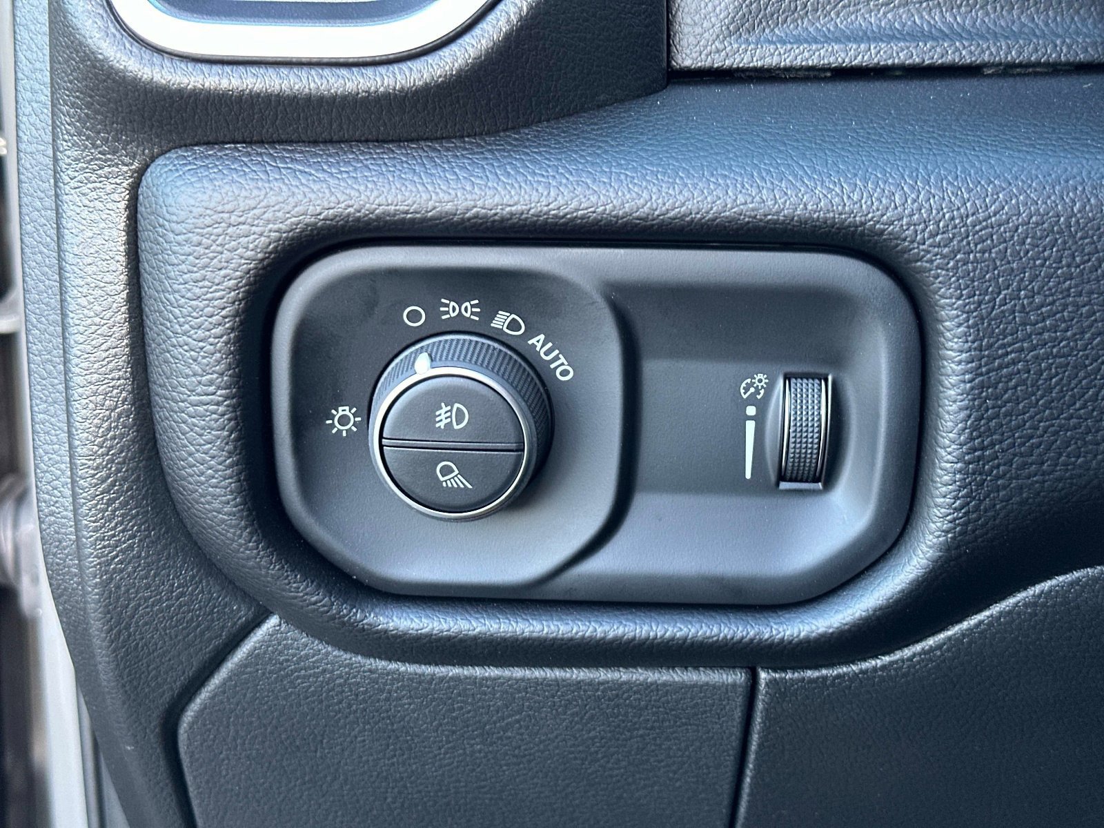 New 2026 RAM 3500 Big Horn image 32