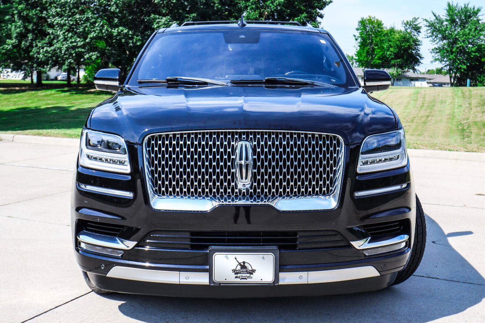 Used 2019 Lincoln Navigator Reserve w/ Cargo Package AWD/4WD image 24