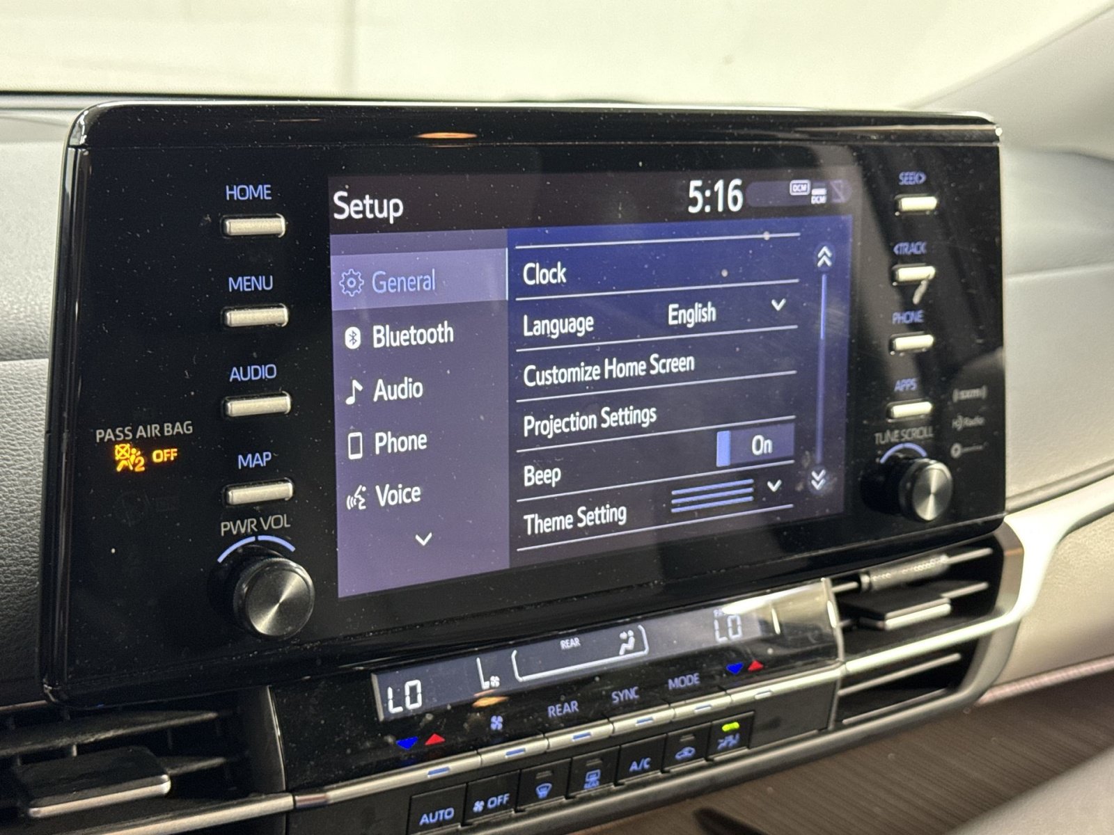 Used 2023 Toyota Sienna LE FWD image 32