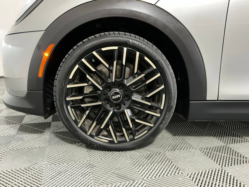 Certified 2025 MINI Cooper S FWD image 26