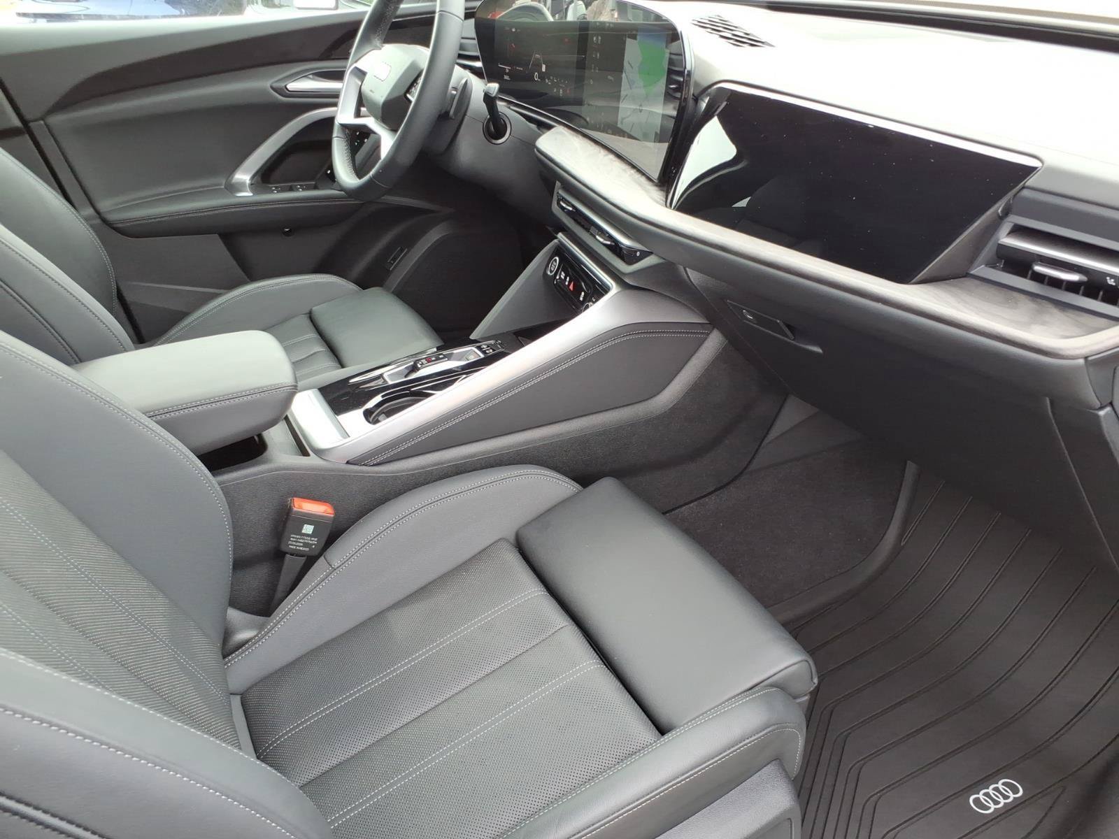 Used 2025 Audi Q5 Premium Plus AWD/4WD image 25