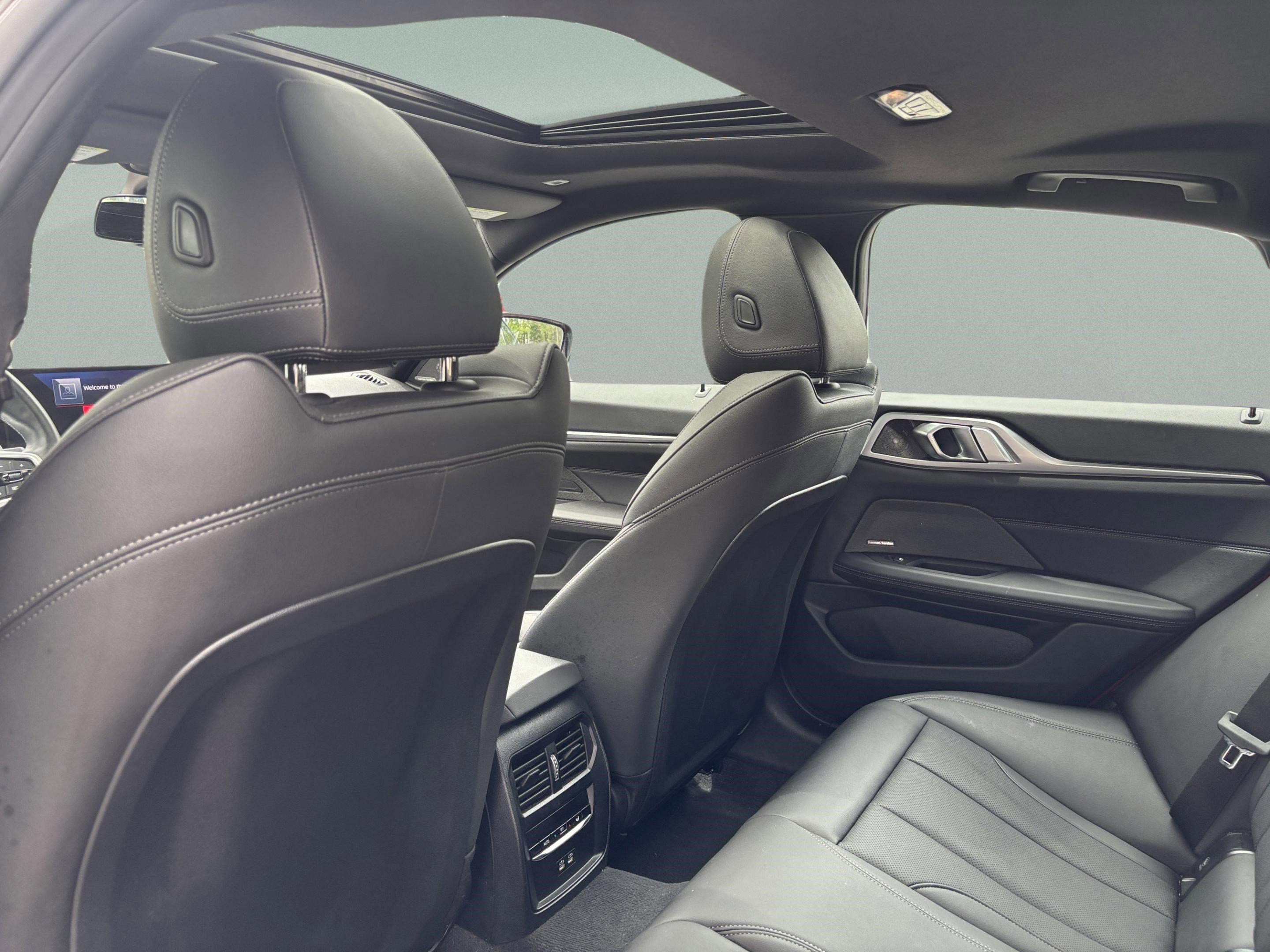 Used 2025 BMW M440i image 29