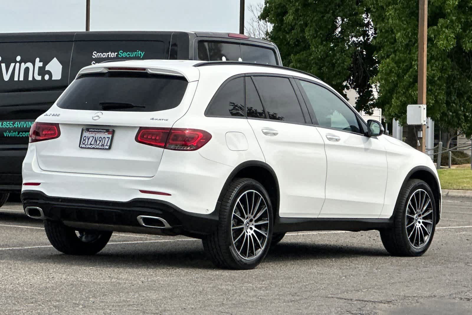 Used 2021 Mercedes-Benz GLC 300 4MATIC image 2