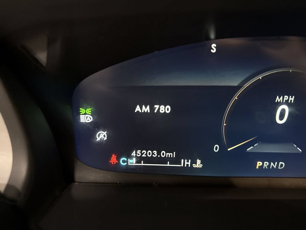 Used 2023 Lincoln Aviator AWD image 12