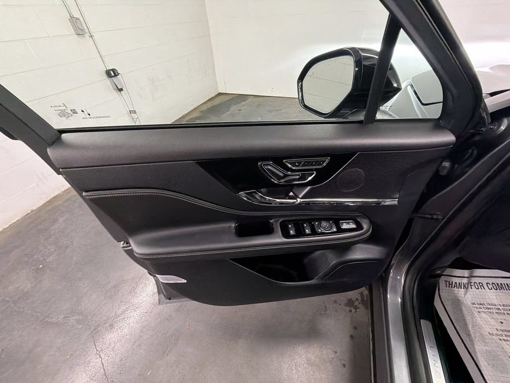 Used 2025 Lincoln Corsair FWD w/ Equipment Group 101A image 23