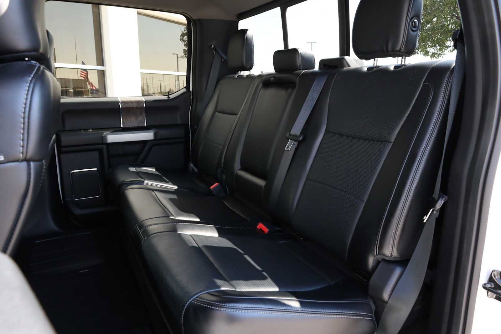 Used 2018 Ford F250 Lariat w/ Lariat Ultimate Package AWD/4WD image 47