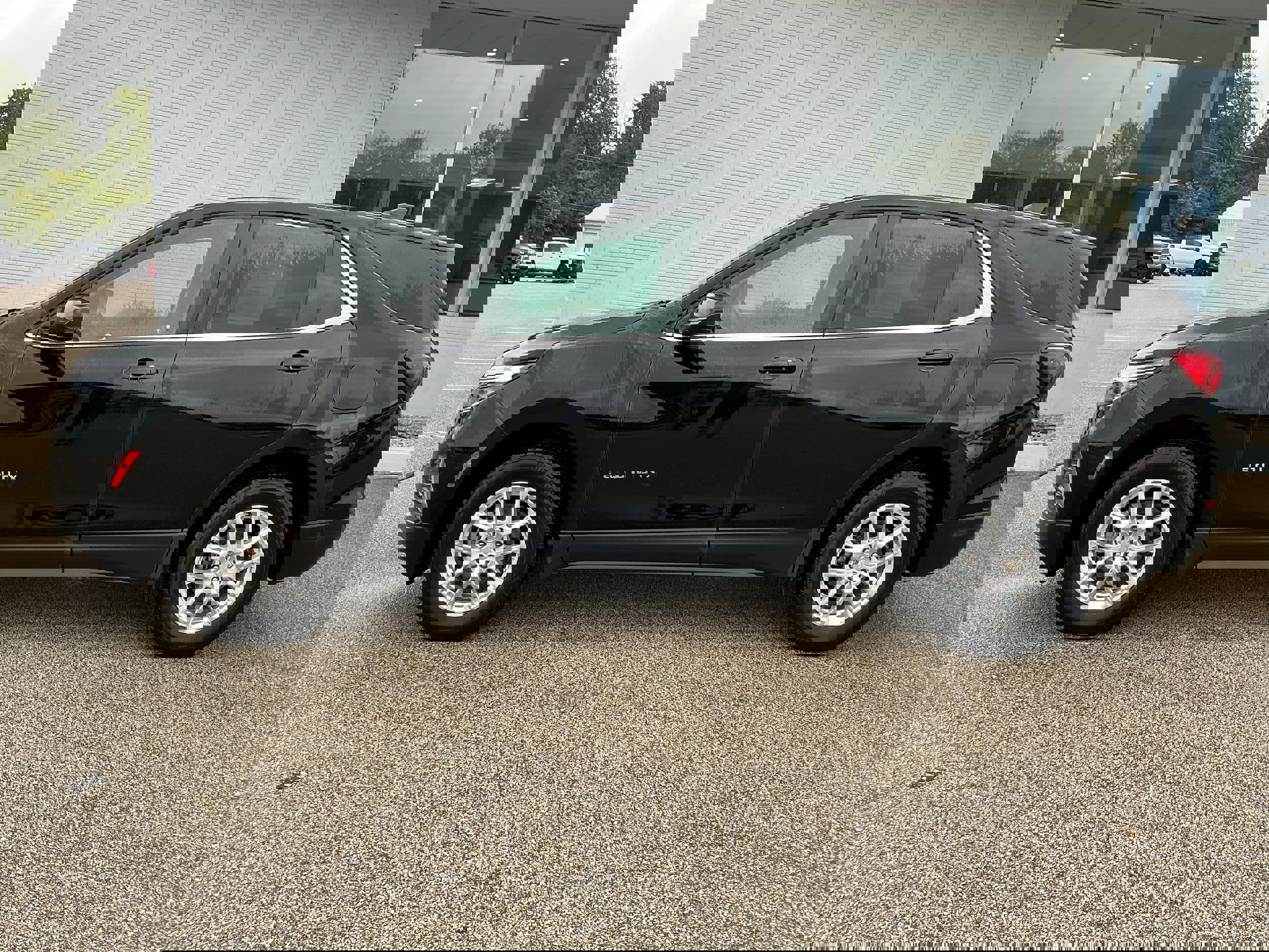 Certified 2022 Chevrolet Equinox LT image 2