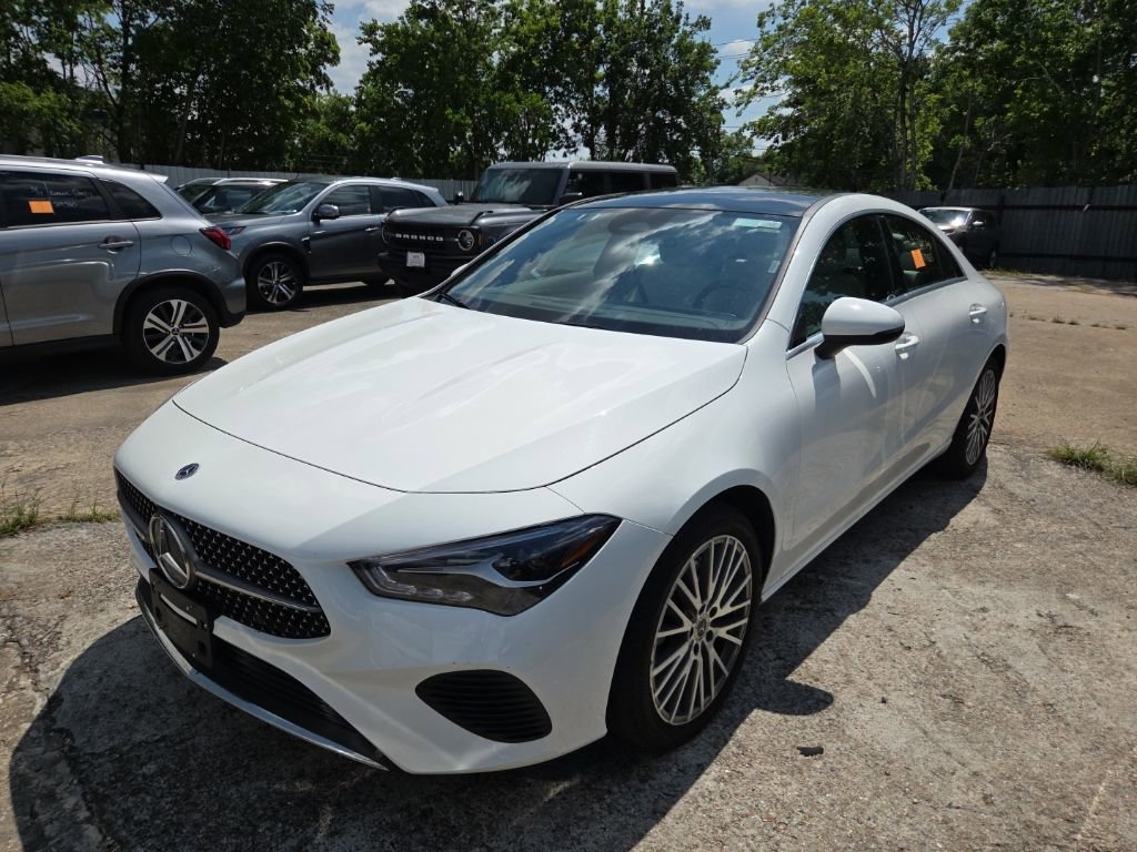 Used 2025 Mercedes-Benz CLA 250 image 1
