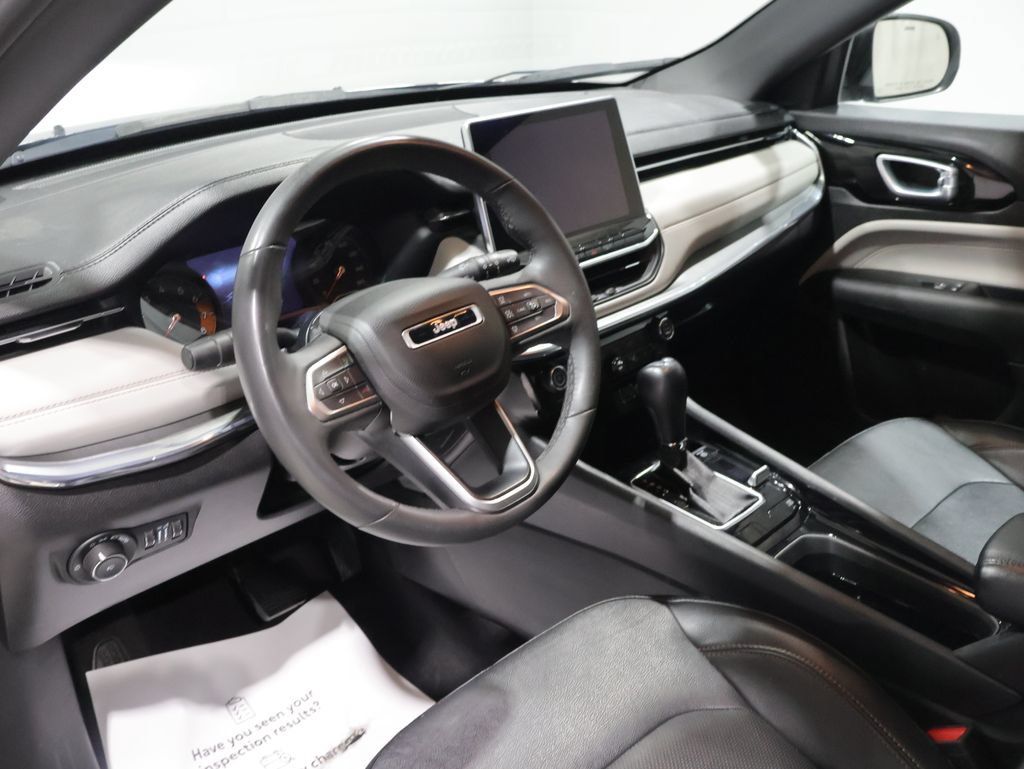 Used 2023 Jeep Compass Limited AWD/4WD image 14
