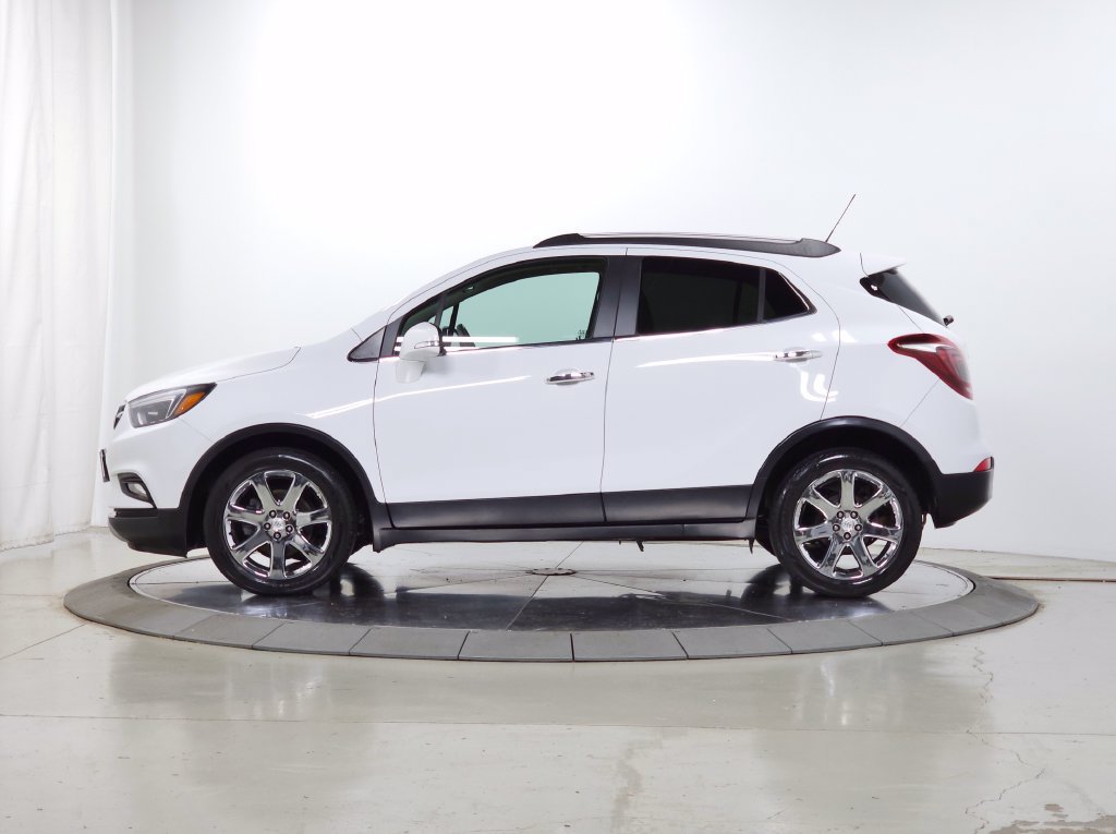 Used 2017 Buick Encore Essence w/ Experience Buick Package FWD image 4