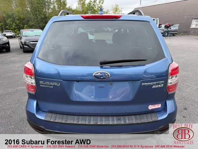 Used 2016 Subaru Forester 2.5i Premium w/ All-Weather Package AWD/4WD image 4
