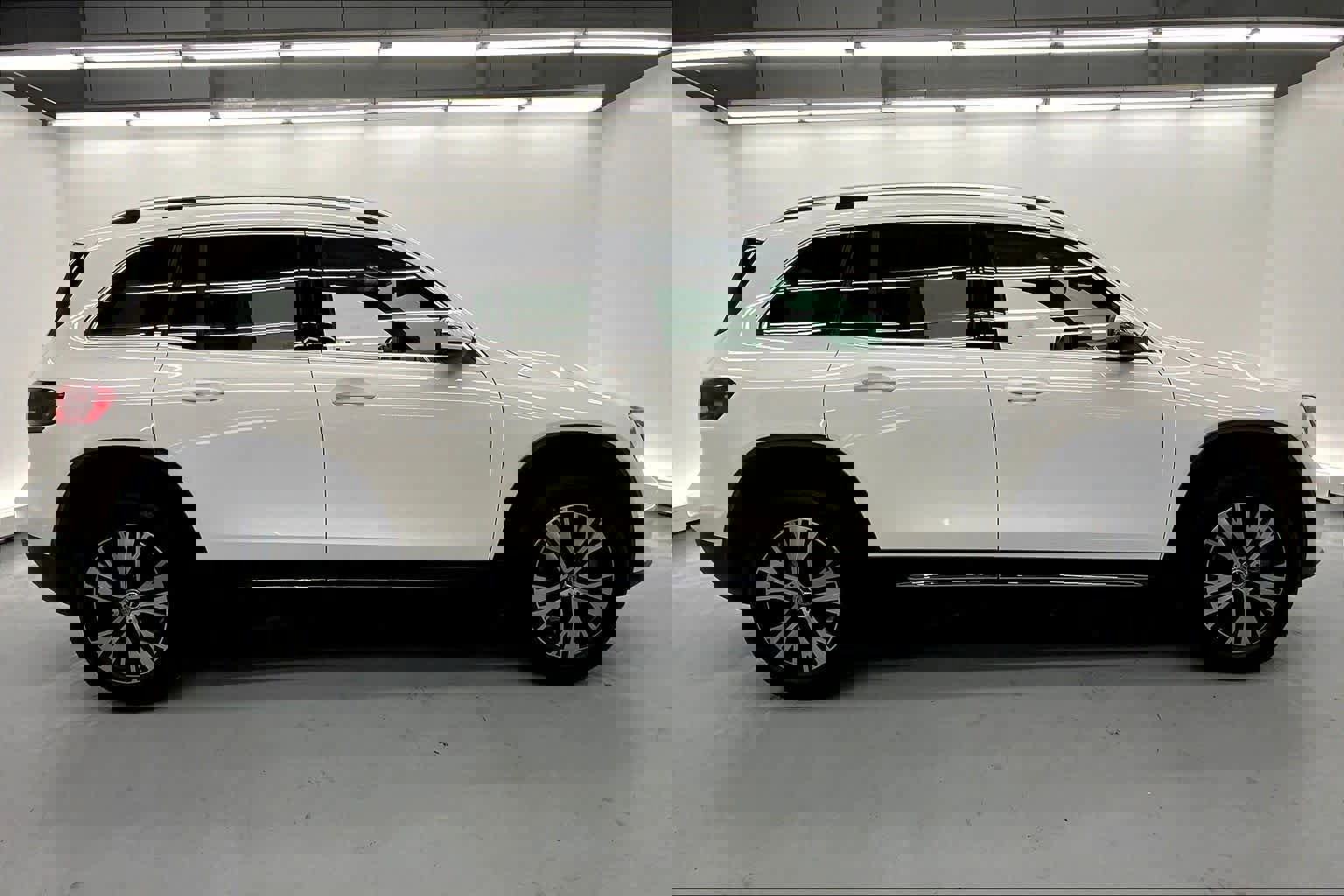 Used 2026 Mercedes-Benz GLB 250 image 6