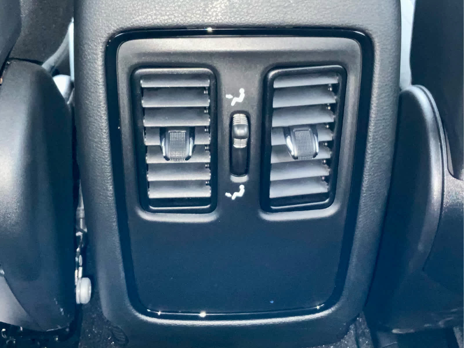 Used 2022 Dodge Durango SXT AWD/4WD image 48