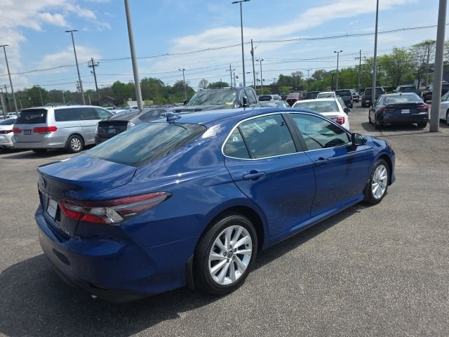 Used 2023 Toyota Camry LE image 4