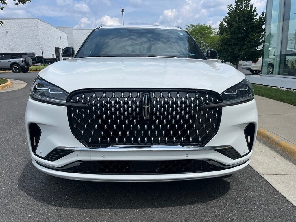 Certified 2026 Lincoln Aviator Black Label AWD/4WD image 2