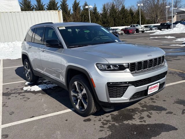 New 2026 Jeep Grand Cherokee Limited AWD/4WD image 2