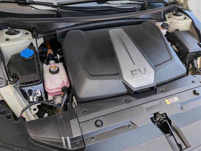 Used 2022 Kia EV6 Wind w/ Wind Technology Package AWD/4WD image 29