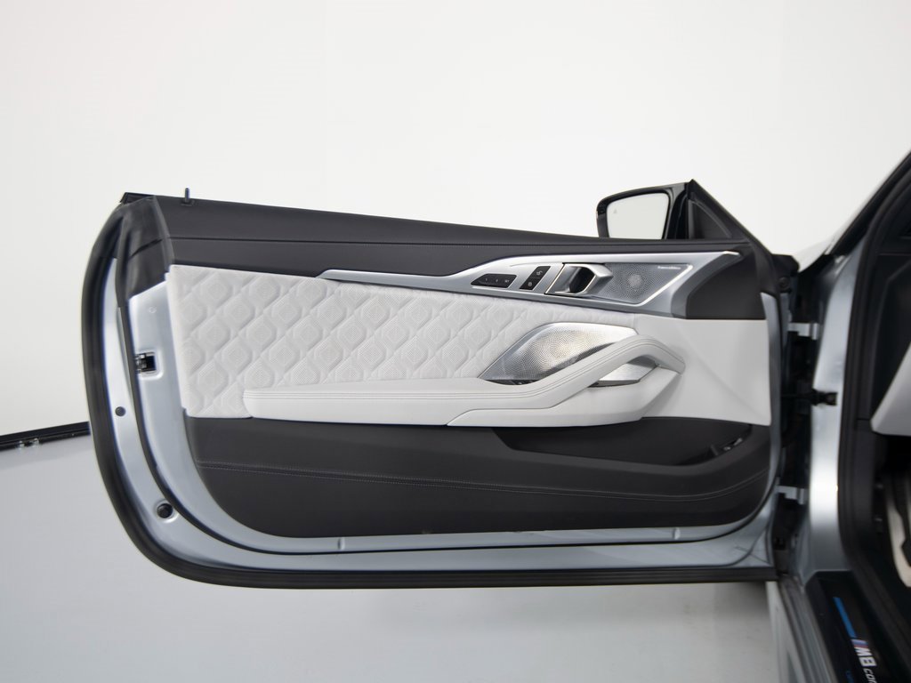 Used 2022 BMW M8 Competition image 11