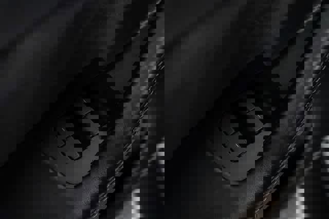 Used 2021 Tesla Model Y Long Range image 23