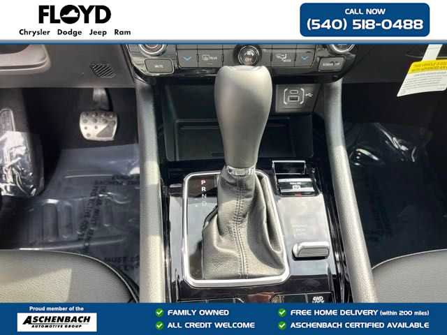 New 2025 Jeep Compass Latitude w/ Convenience Group image 16