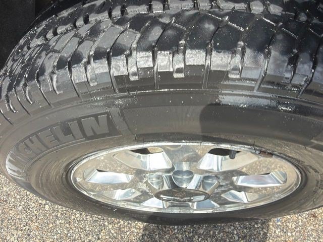 Used 2011 GMC Sierra 2500 SLT w/ SLT Convenience Package AWD/4WD image 9