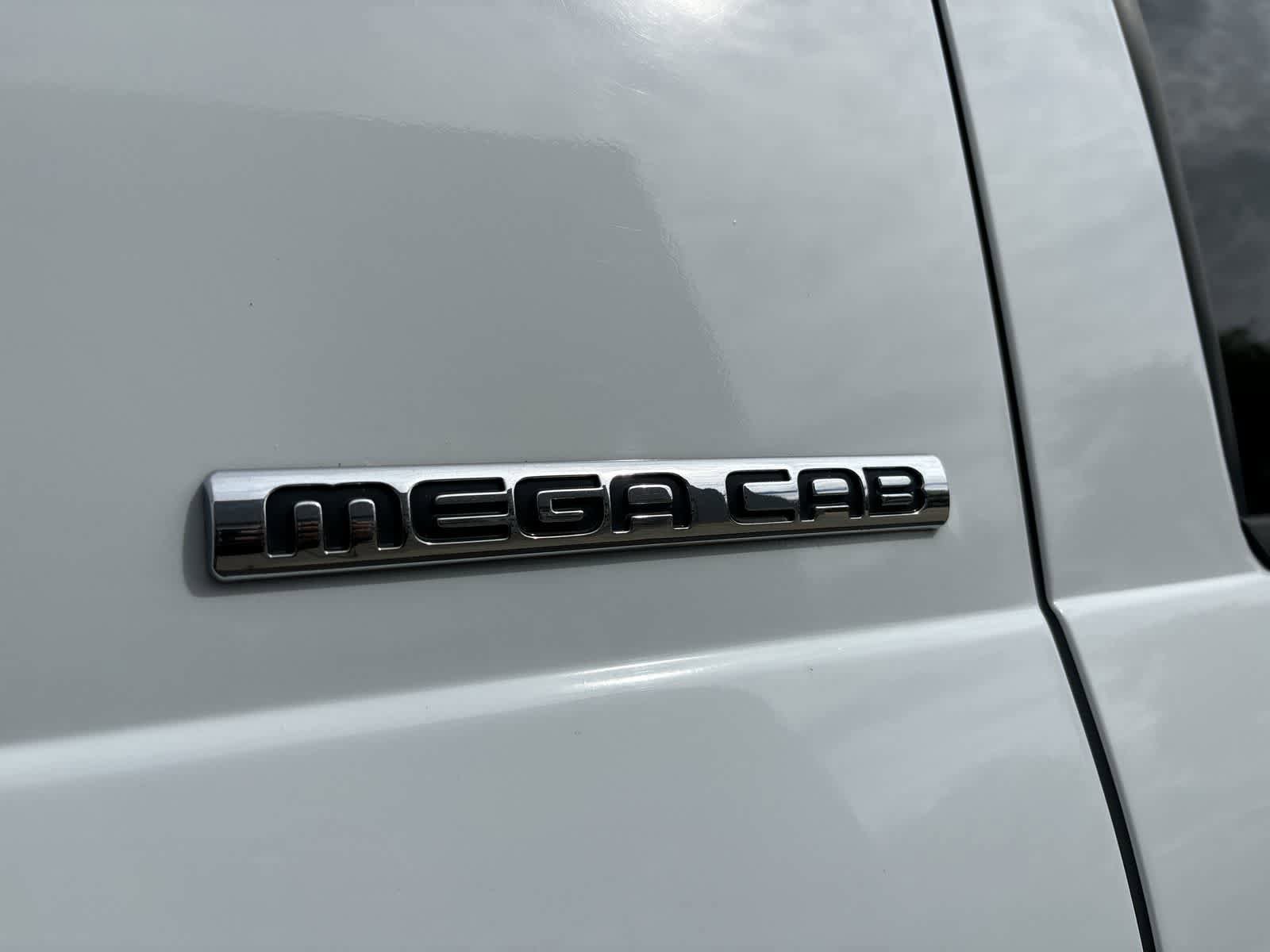 Used 2006 Dodge Ram 2500 Truck SLT RWD image 6