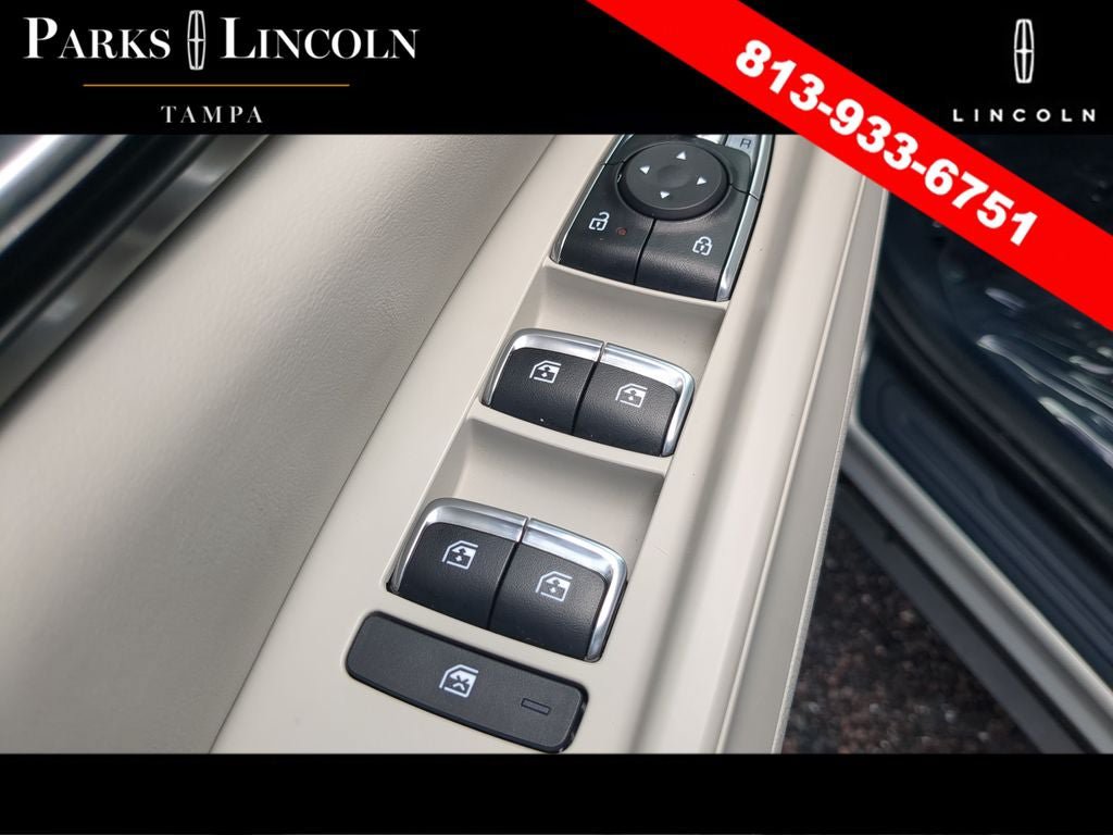 Used 2025 Kia Carnival SX FWD image 19
