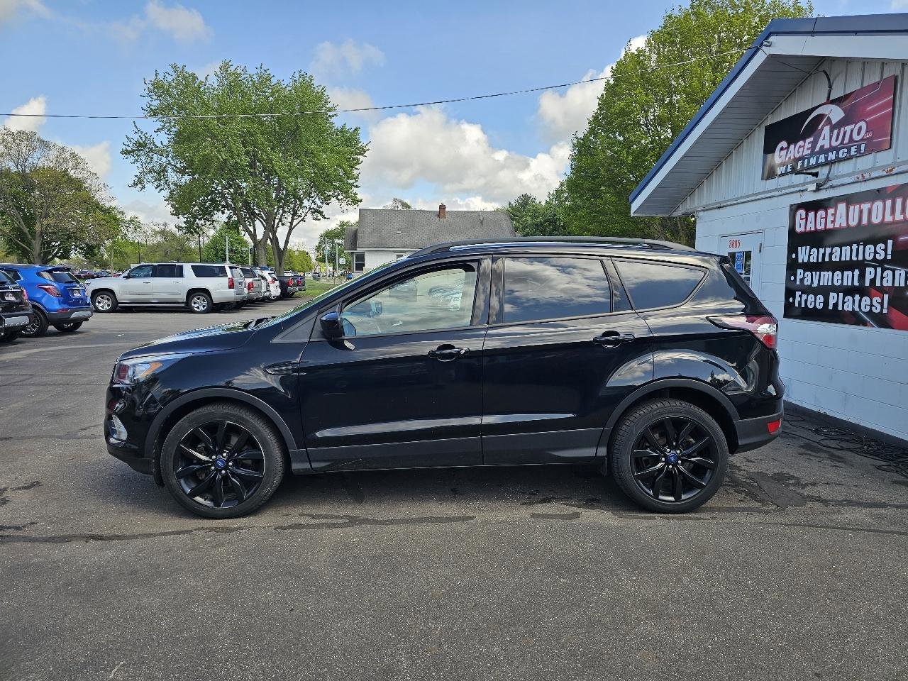 Used 2017 Ford Escape SE w/ Equipment Group 201A FWD image 6