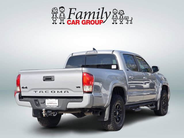 Used 2021 Toyota Tacoma SR5 w/ Technology Package image 4