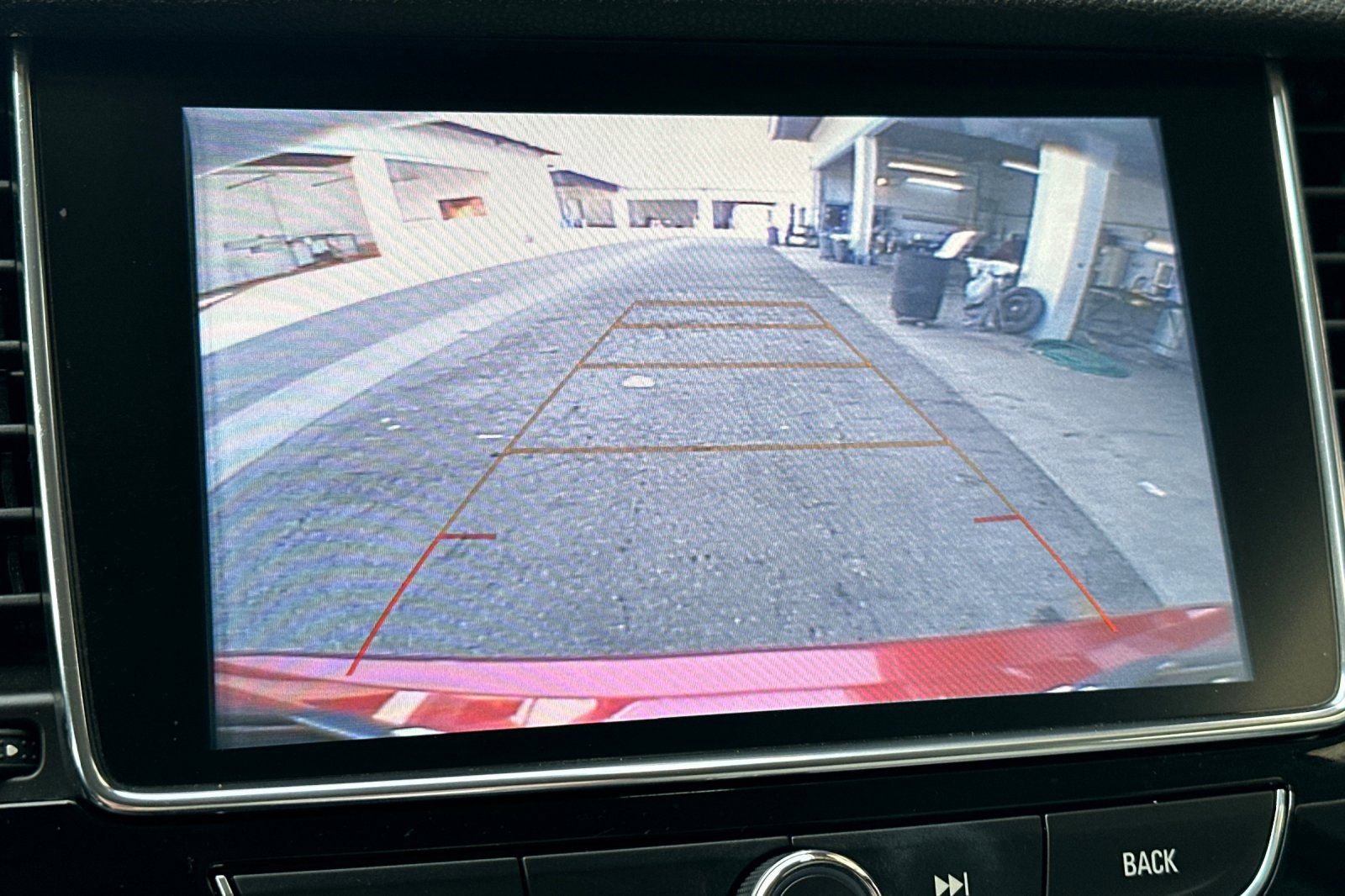 Certified 2018 Buick Encore Preferred image 25