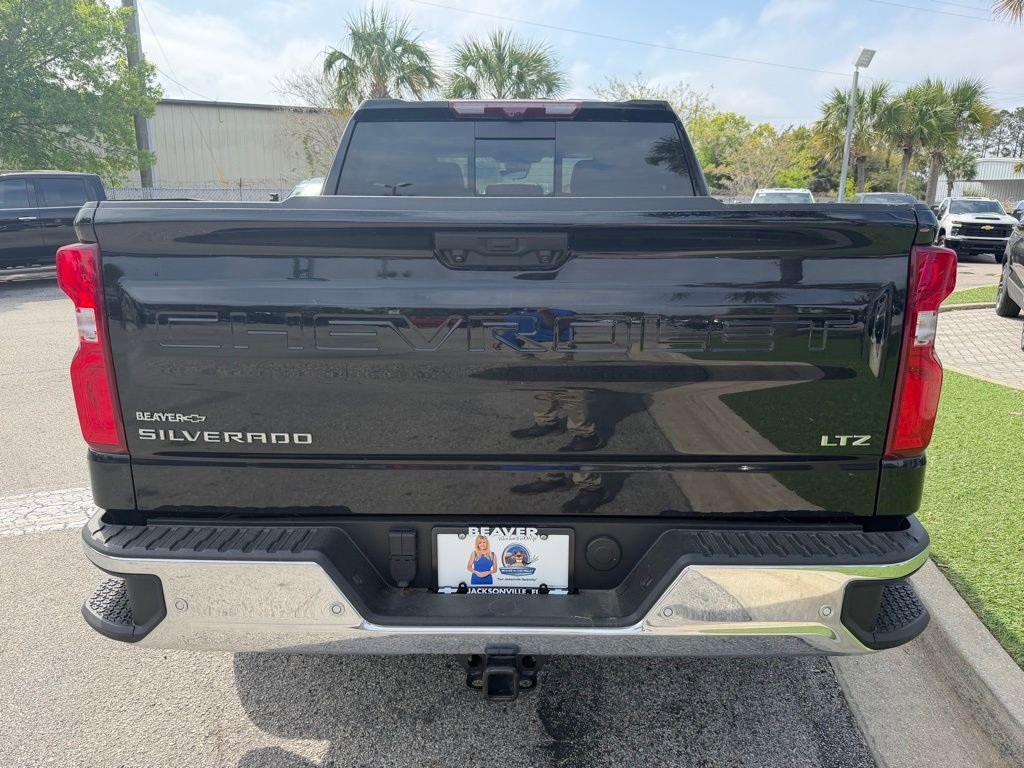 Used 2025 Chevrolet Silverado 1500 LTZ w/ Technology Package image 5