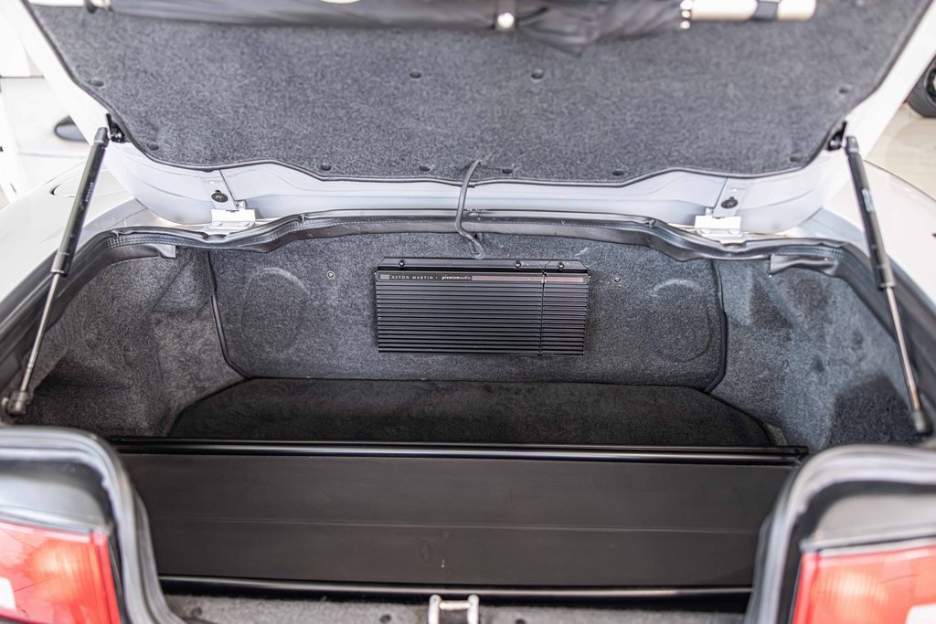 Used 2002 Aston Martin DB7 Vantage image 17