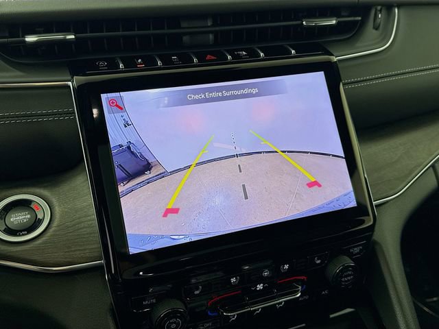 New 2025 Jeep Grand Cherokee Overland image 14