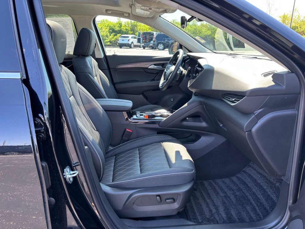 Used 2023 Buick Envision Avenir FWD image 25
