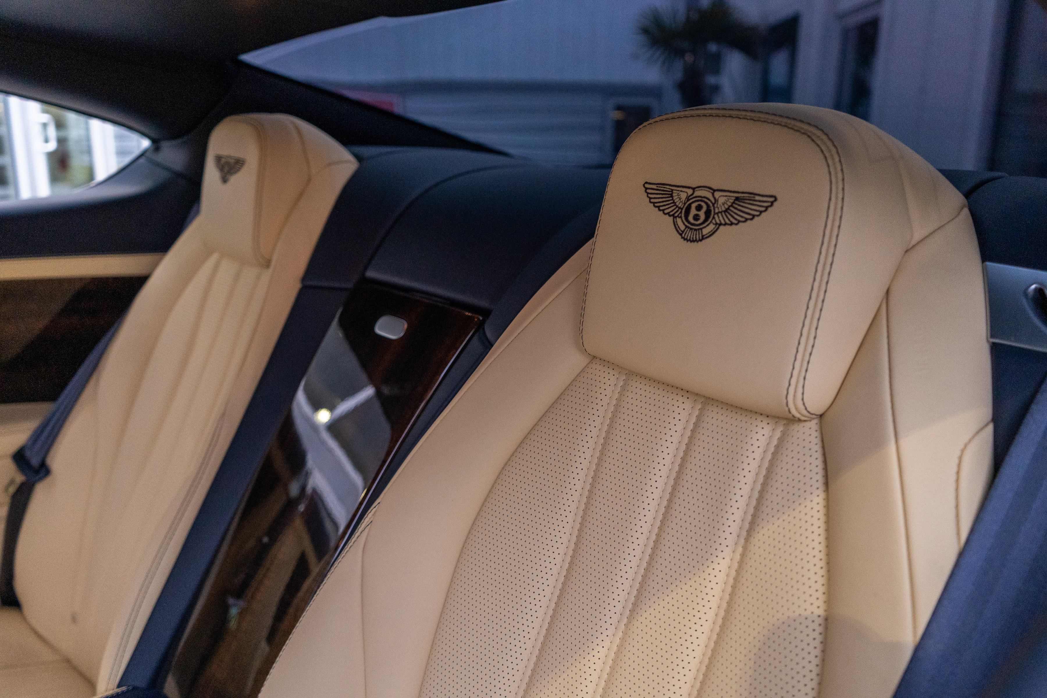 Used 2014 Bentley Continental GT V8 S image 31