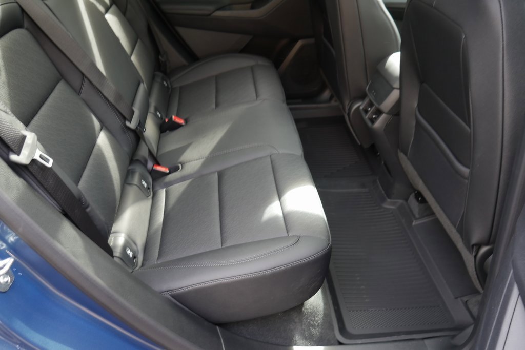 New 2026 Chevrolet Equinox LT w/ Convenience Package II image 24