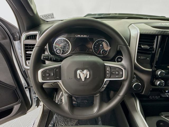 New 2026 RAM 1500 Express AWD/4WD image 11