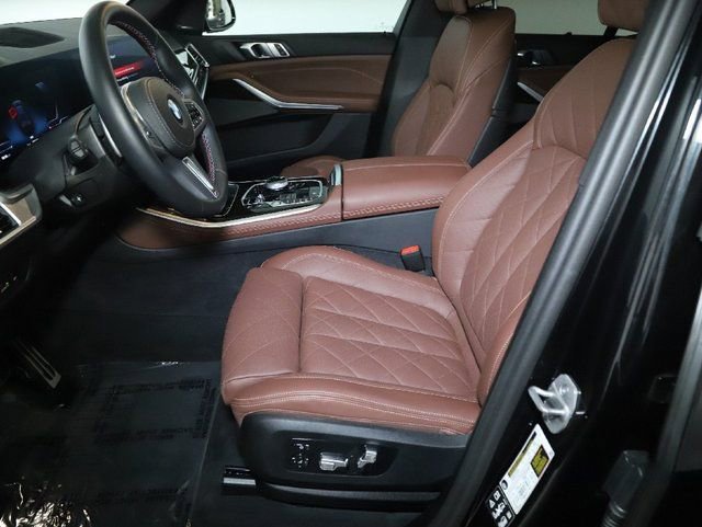 Used 2025 BMW X5 M60i AWD/4WD image 20