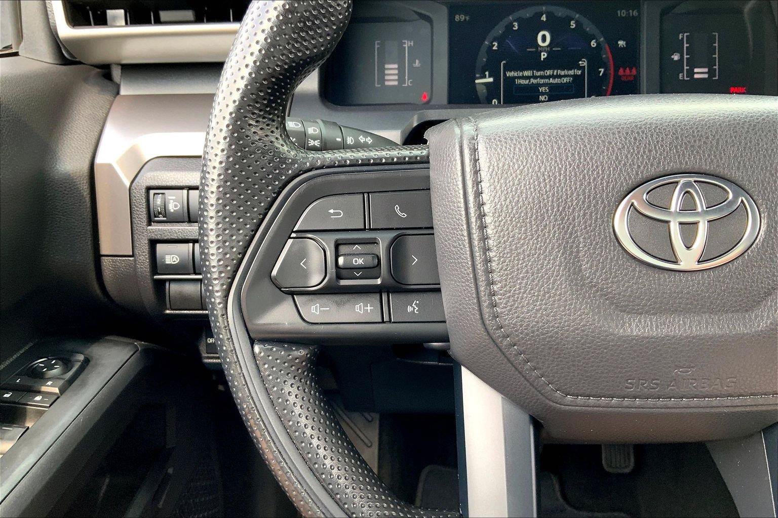 Used 2024 Toyota Tacoma SR5 AWD/4WD image 17