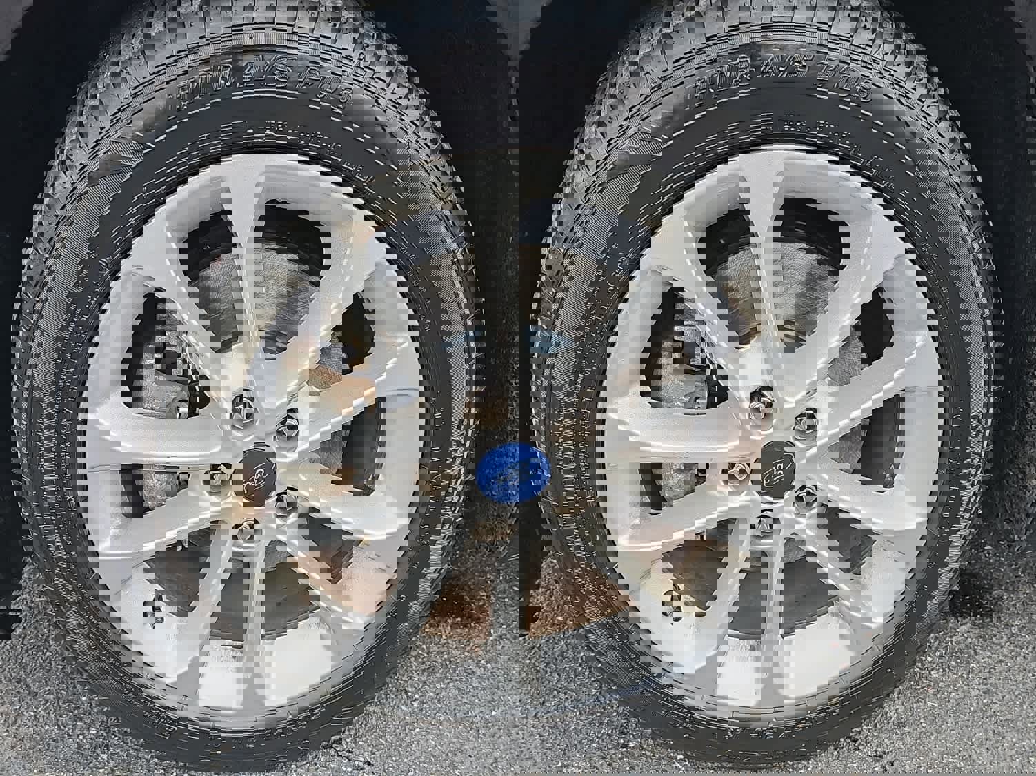 Used 2020 Ford Fusion SE image 9