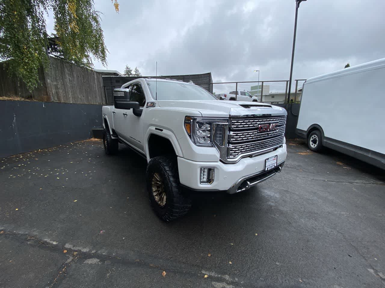 Used 2021 GMC Sierra 3500 Denali w/ Denali Ultimate Package AWD/4WD image 8