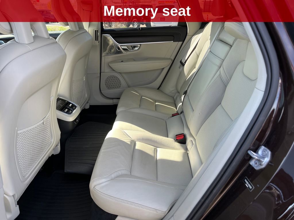 Used 2017 Volvo V90 T6 Cross Country image 15