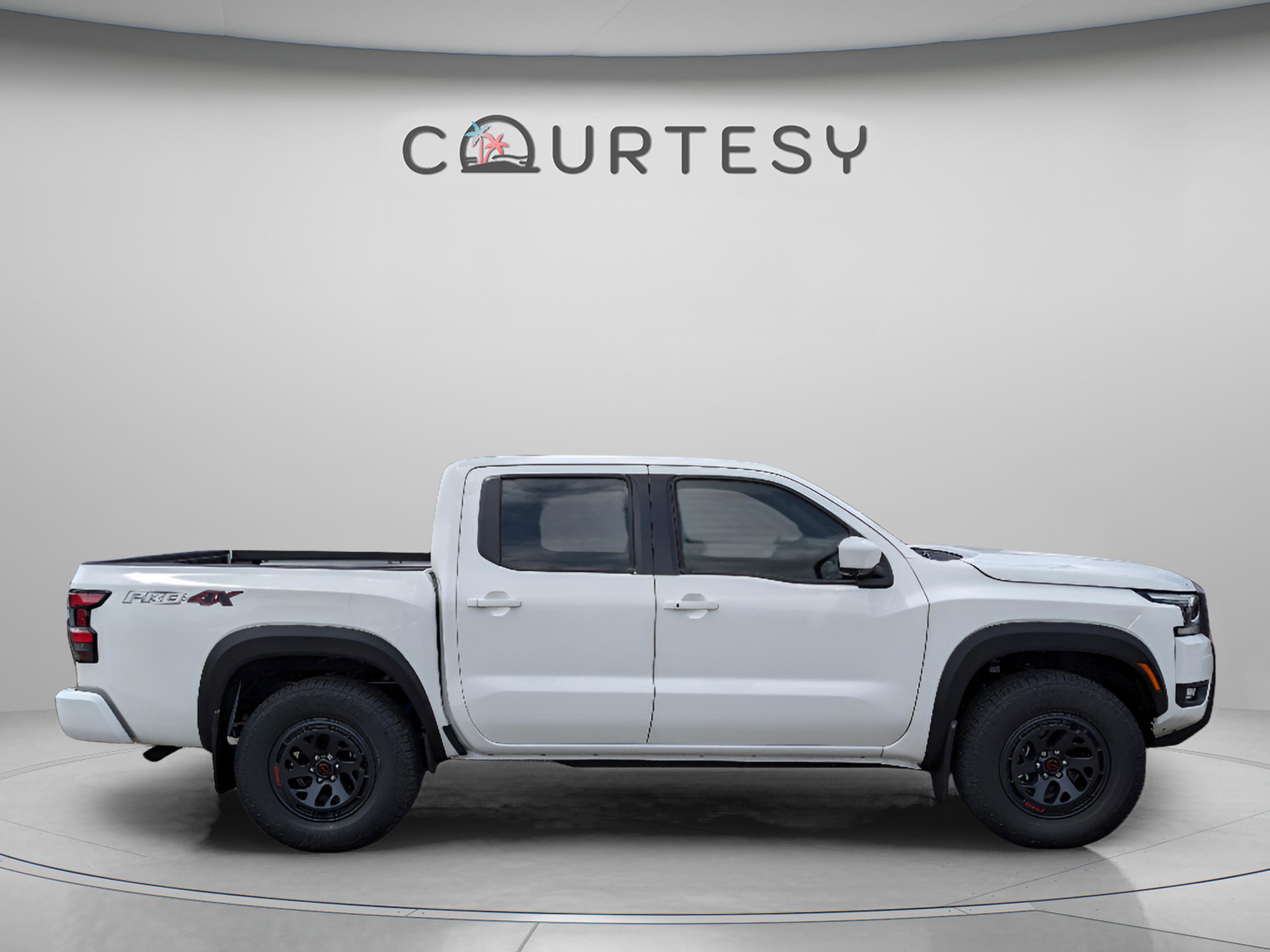 New 2026 Nissan Frontier PRO-4X w/ Pro-4x Convenience Package AWD/4WD image 7