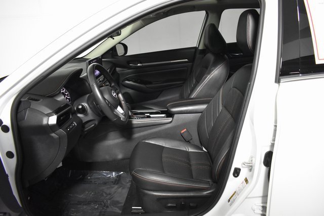 Certified 2024 Nissan Altima 2.5 SR w/ SR Premium Package image 11