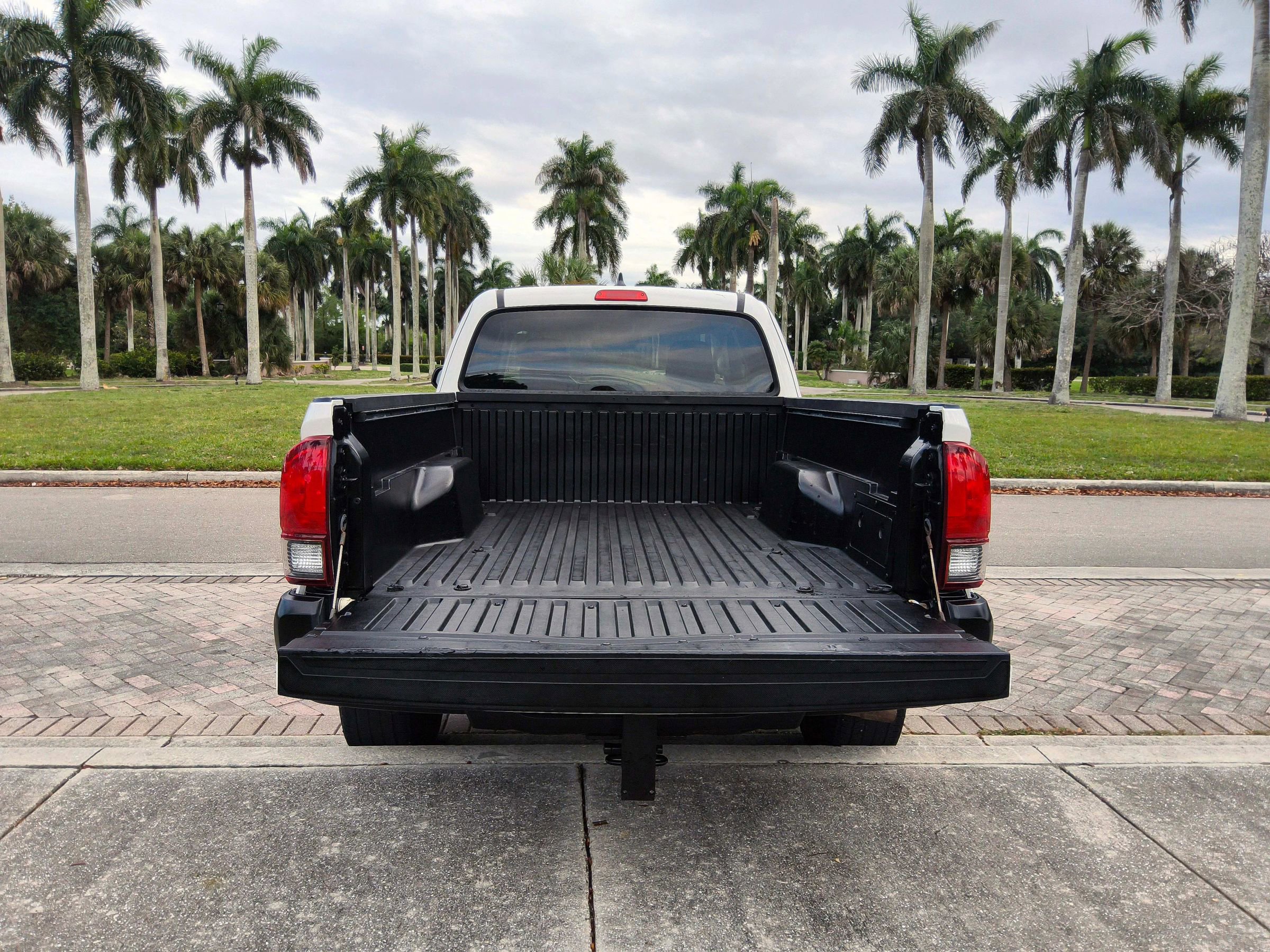 Used 2019 Toyota Tacoma SR RWD image 39