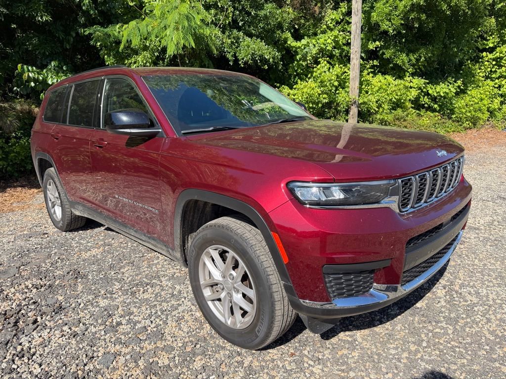 Used 2023 Jeep Grand Cherokee L Laredo w/ Luxury Tech Group I AWD/4WD image 2