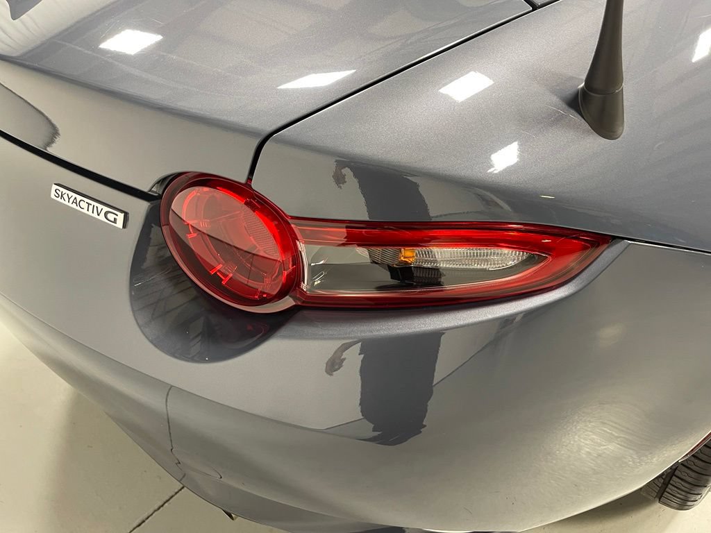 Used 2020 MAZDA MX-5 Miata RF Grand Touring RWD image 12