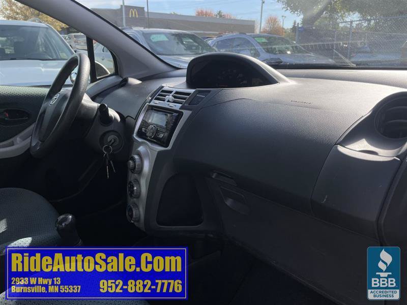 Used 2008 Toyota Yaris 2-Door Hatchback FWD image 14