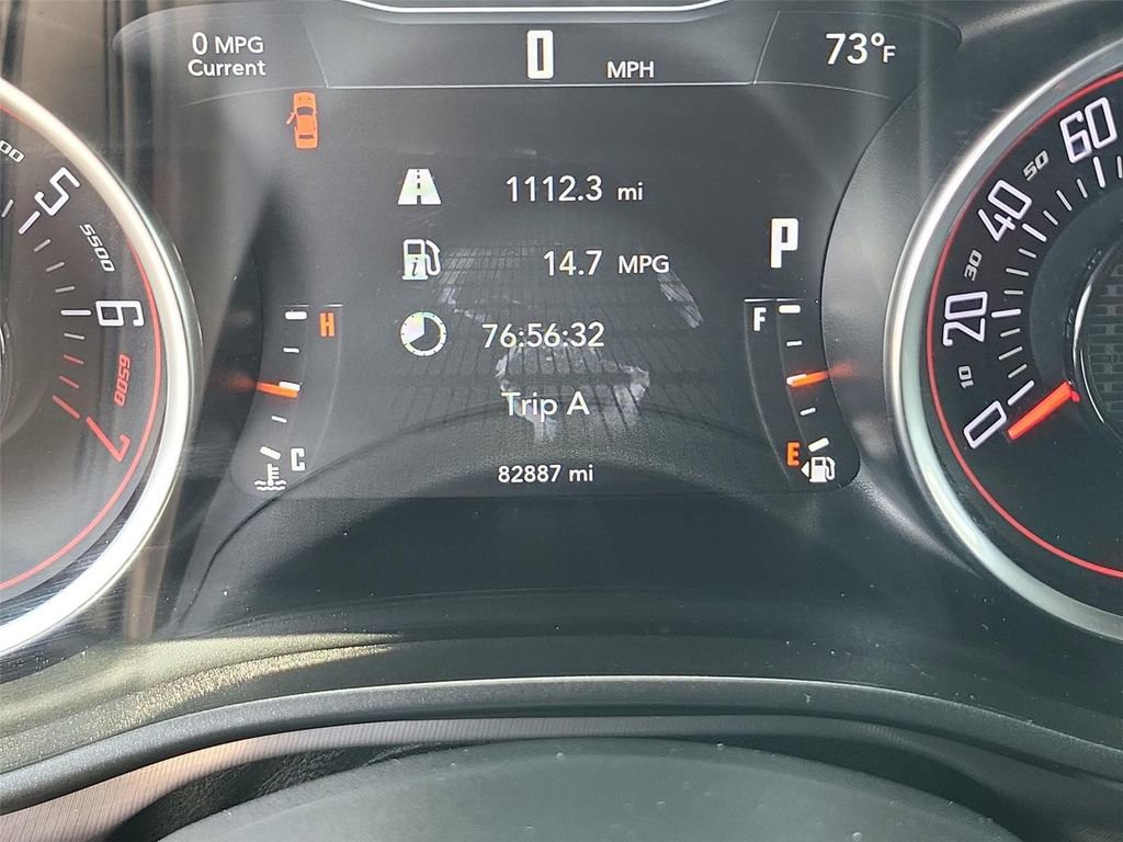 Used 2021 Dodge Challenger SXT w/ Driver Convenience Group RWD image 4